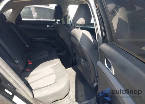 2022 Kia K5 Lxs из США, поврежденный, VIN 5XXG14J26NG123276